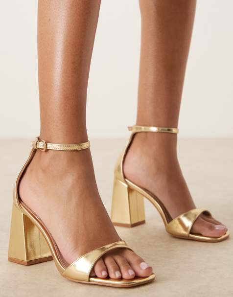 RAID Wide Fit – Niya – Sandaletten in Gold mit mittelhohem Blockabsatz, weite Passform - view 1