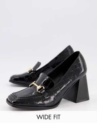 Wide fit heeled clearance loafers