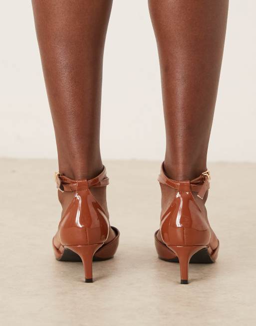 RAID Wide Fit Tosha kitten heel shoes in milk chocolate patent, 2 of 4