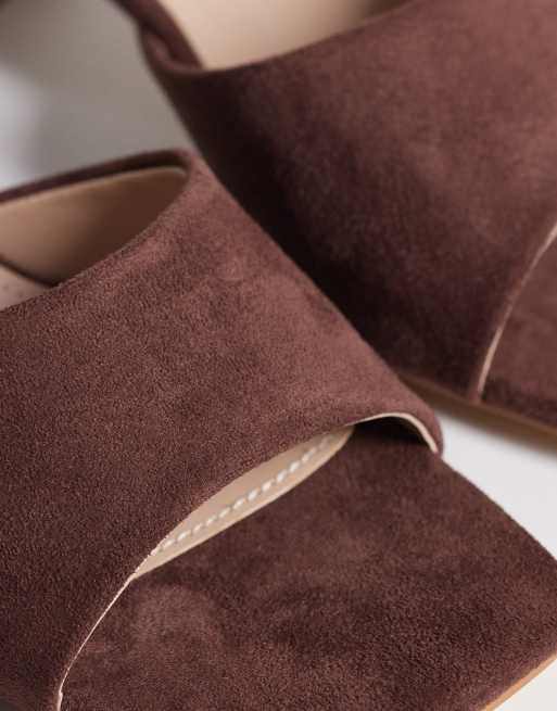 RAID Wide Fit Wide Fit Saanvi block heeled mules in brown suedette, 3 of 4