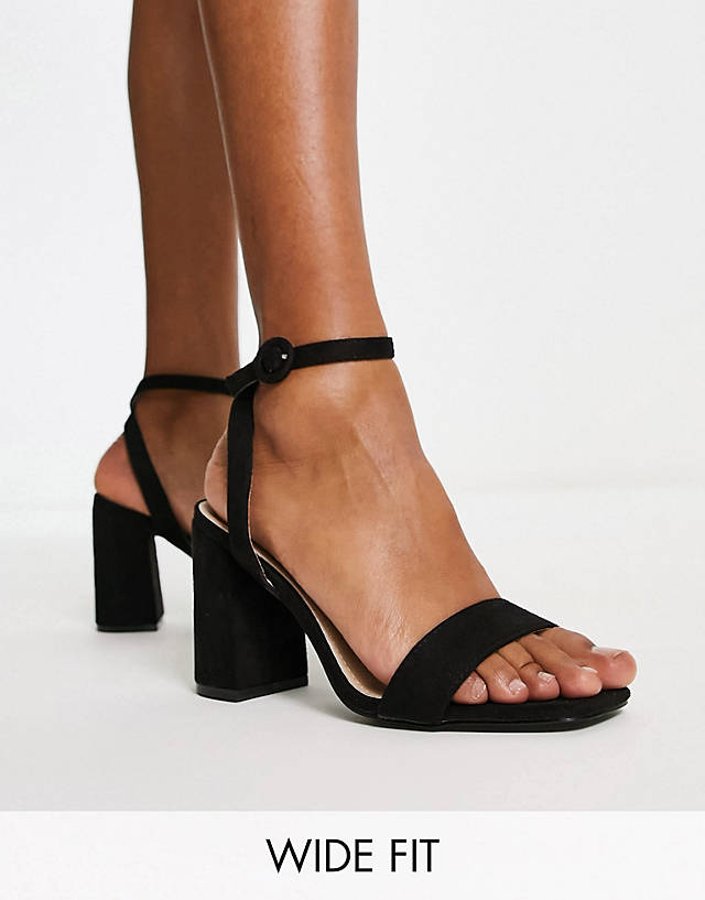 Raid Wide Fit - wink block heel sandals in black