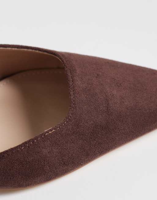 RAID Wide Fit - Zaylee - Scarpe a punta in camoscio sintetico marrone con tacco largo, 3 di 4