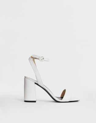 white square toe heel