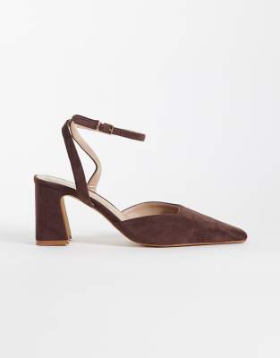 Raid Zaylee Faux Suede Block Heel Shoes With Pointed Toe In Brown
