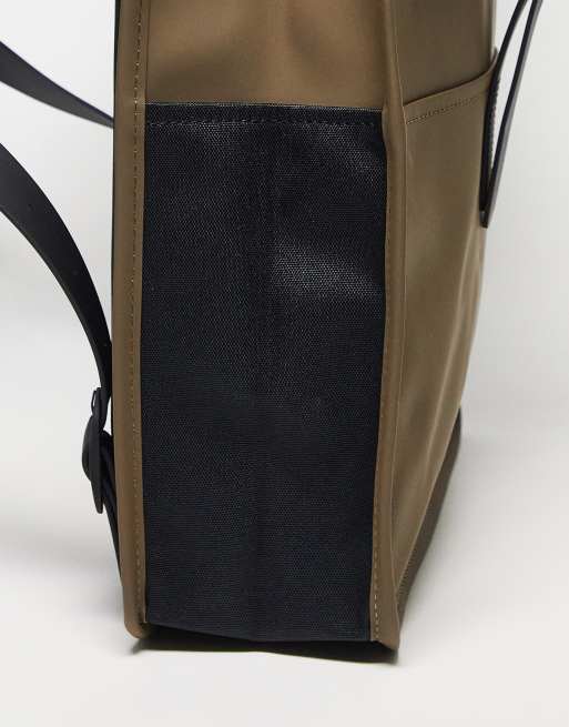 Rains 1220 Wasserfester Rucksack in Braun ASOS