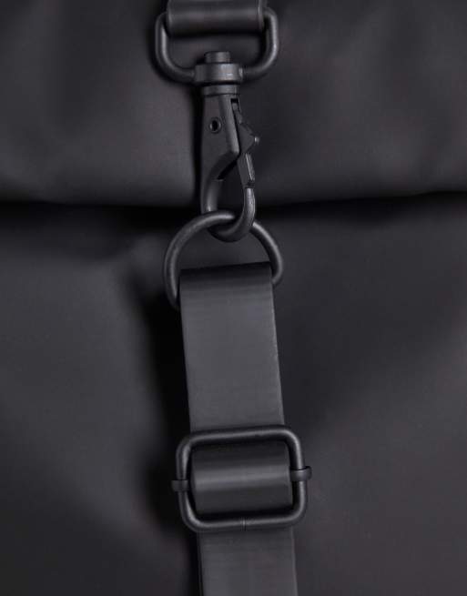Rains – 13160 – Wasserfester Unisex-Rucksack mit Rolltop in Schwarz, 2 von 4