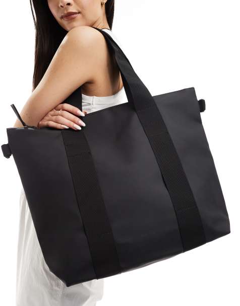 Rains - 14160 - Lille, vandtæt unisex-tote-taske i sort - view 1