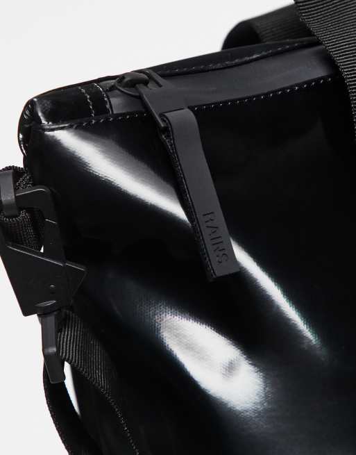 Rains - 14160 - Waterbestendige mini tote tas in glanzend zwart, 2 van 3