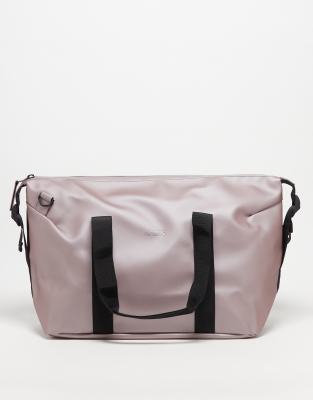 Rains - 14220 Hilo - Kleine, wasserdichte Weekender-Tasche in Metallic-Rosa