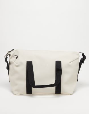Rains – 14220 Hilo – Wasserdichte, kleine Weekender-Tasche in Cremeweiß