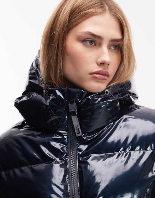 Rains 15150 Alta waterproof short puffer jacket in navy shine, 3 of 4