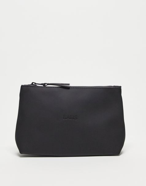 RAINS - 15600 - Vandtæt unisex-makeuptaske i sort - view 1