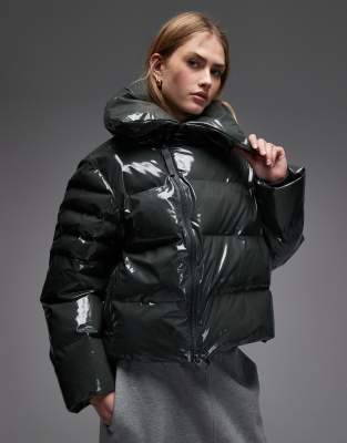 Rains 17230 Alta waterproof short puffer jacket in green shine 127 swamp
