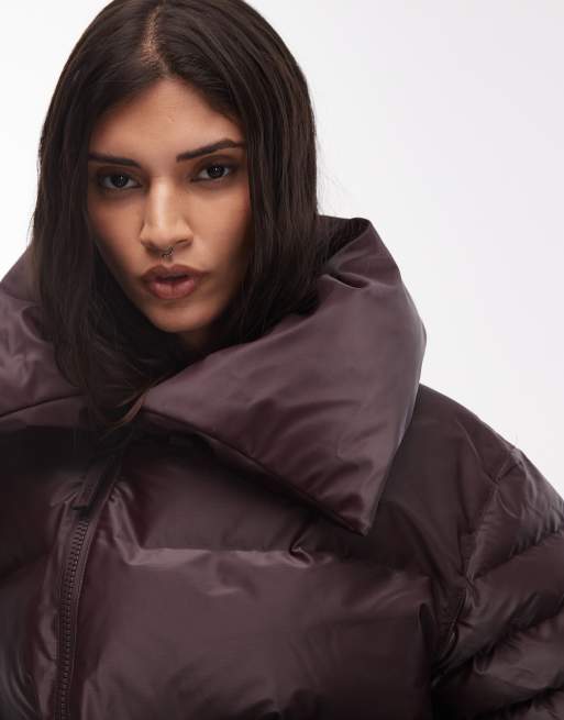 Rains 17230 Alta waterproof short puffer jacket in maroon, 4 of 5