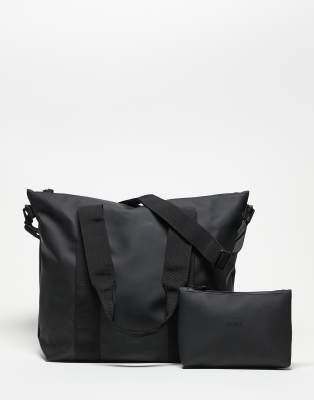 Rains - 50030 Daily - Set mit wasserfester Tragetasche und Kosmetiktasche in Schwarz