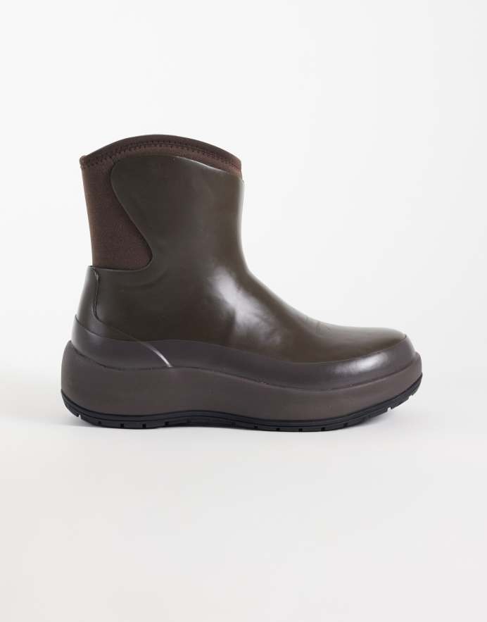 Rains bota media impermeable de goma en marrón