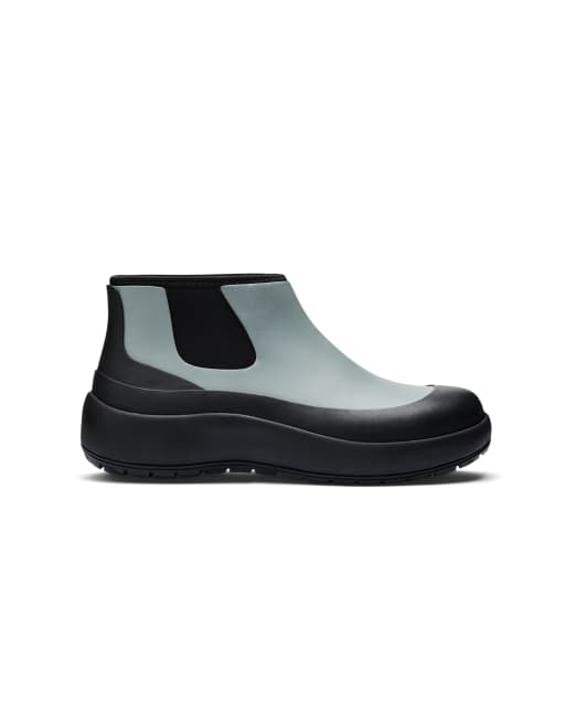 Rains botín corto de goma impermeable en negro/salvia, 3 de 3