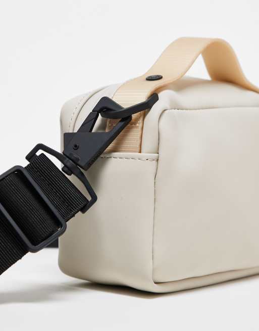 RAINS - Box - Unisex - Vandtæt crossbody-mikrotaske i sandklit-beige, 2 af 4
