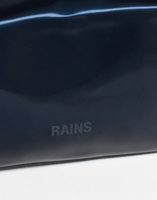 Rains - Metallisk marineblå samt vandtæt lille toilettaske, 2 af 3