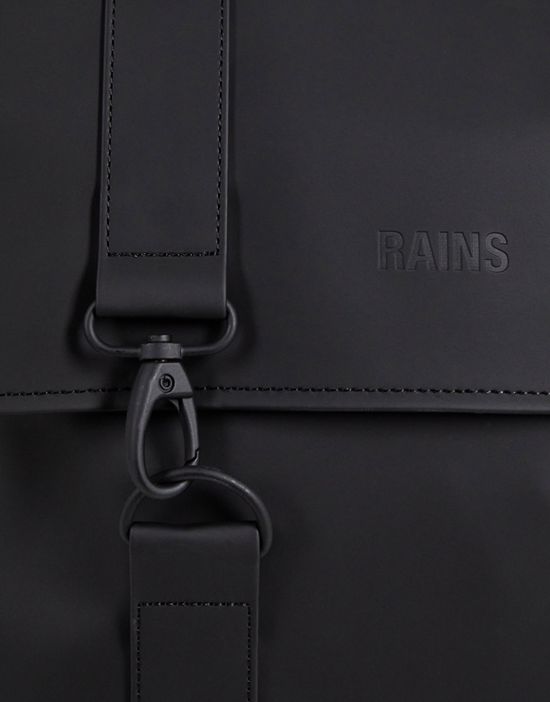 https://images.asos-media.com/products/rains-msn-large-backpack-in-black/202192641-3?$n_550w$&wid=550&fit=constrain
