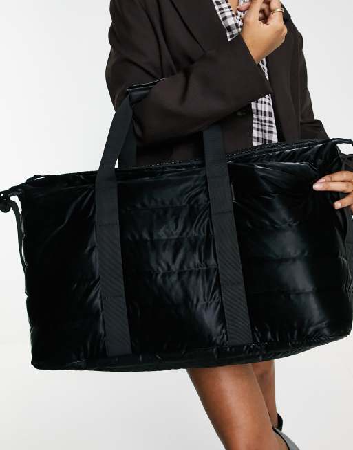 Rains quilted weekend bag in velvet black