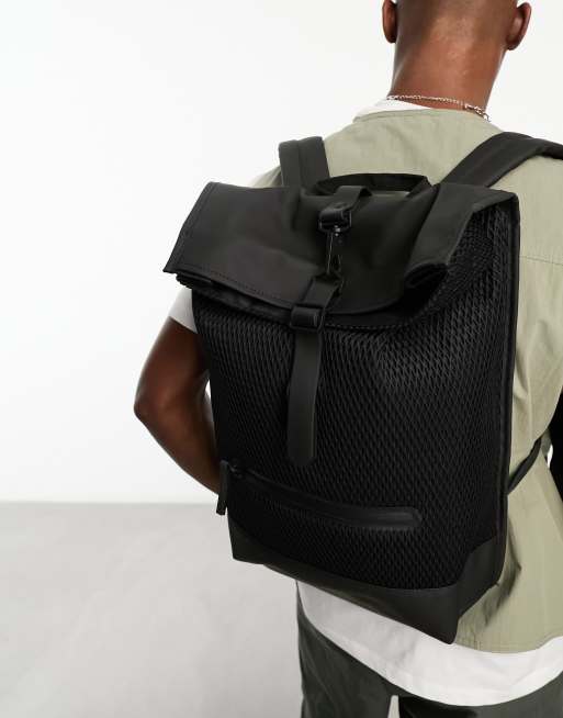 Rains Rucksack aus schwarzem Mesh mit Rolltop Verschluss ASOS