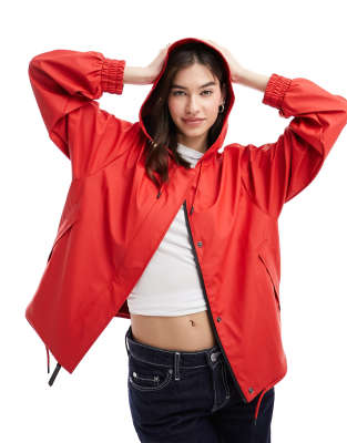 Rains - String - Wasserdichte, lockere Jacke in Rot mit kurzem Schnitt