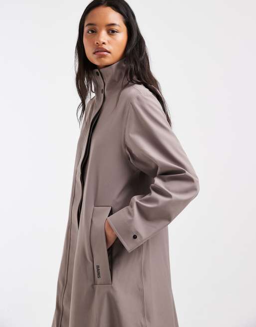 Rains Suva veste à capuche trapèze softshell imperméable beige, 2 de 4