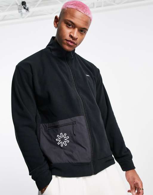 Rains – Svart jacka i fleece 