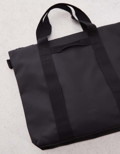 burberry silouhette bowler bag-rain umbrella burberry has released its Summer 2026 runway collection under Chief  Creative Officer, Daniel Lee, featuring 40 pieces centered on narrow  silhouettes, bold textures, and vibrant colors shown at London Fashion Week  in