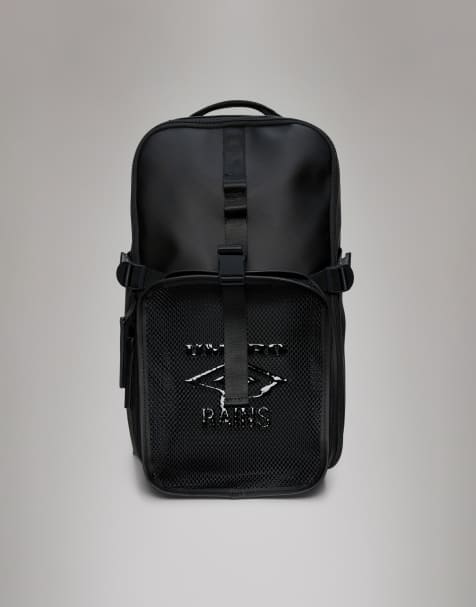 Rains x Umbro – Transfer – Wasserdichter Utility-Rucksack in Schwarz - view 1