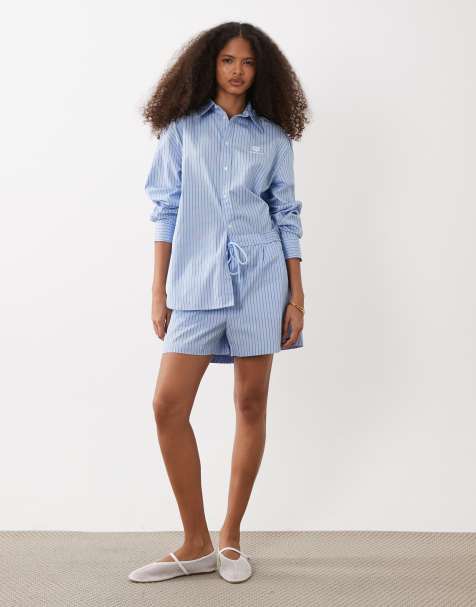 Ralph Lauren – Wimbledon Capsule – Blå, randiga shorts med veck och broderad sköld, del av set - view 1