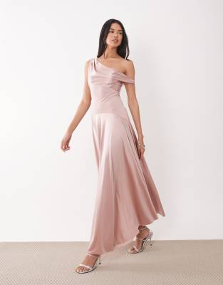 Rare London - Exklusives Maxikleid aus hochglänzendem Satin in Blush mit tiefer Taille-Rosa