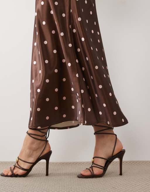 Rare London - Satijnen maxi rok met stippen in chocoladebruin en roze, 2 van 5