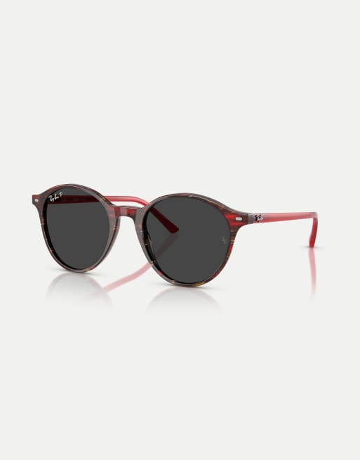 Ray-Ban – Bernard Phantos – Polarisierte Sonnenbrille in transparentem Fantasy-Rot mit schwarzen Gläsern, 2 von 3