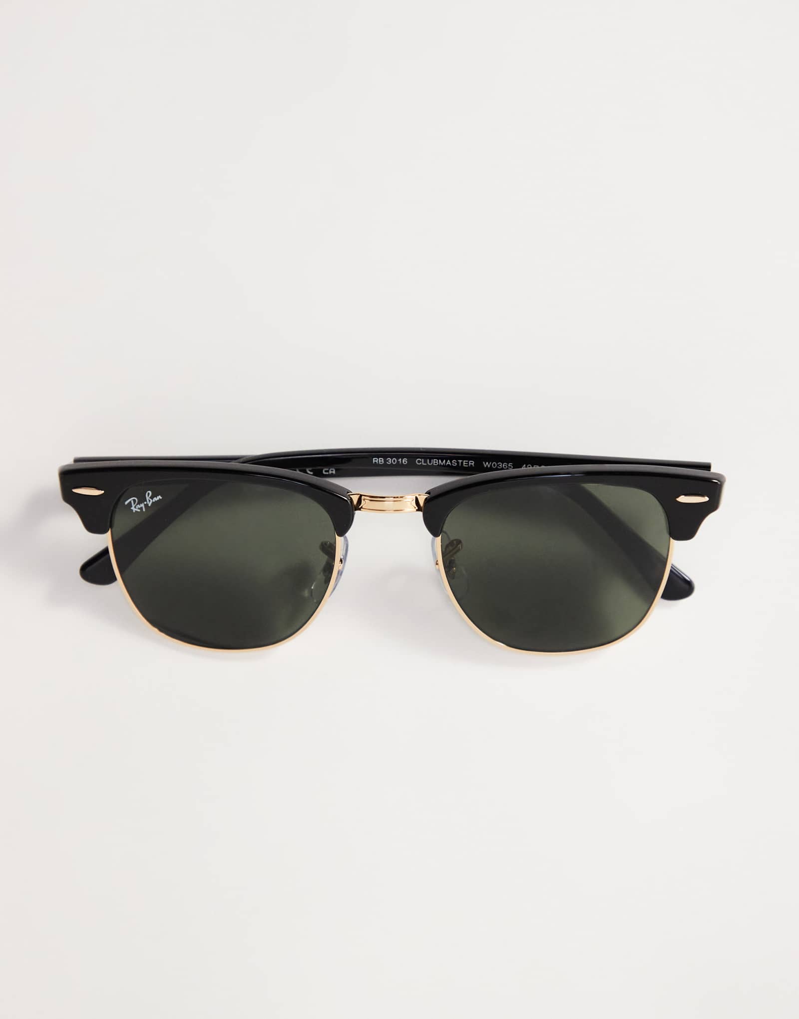 Солнцезащитные очки Ray-Ban clubmaster черного цвета 0RB3016