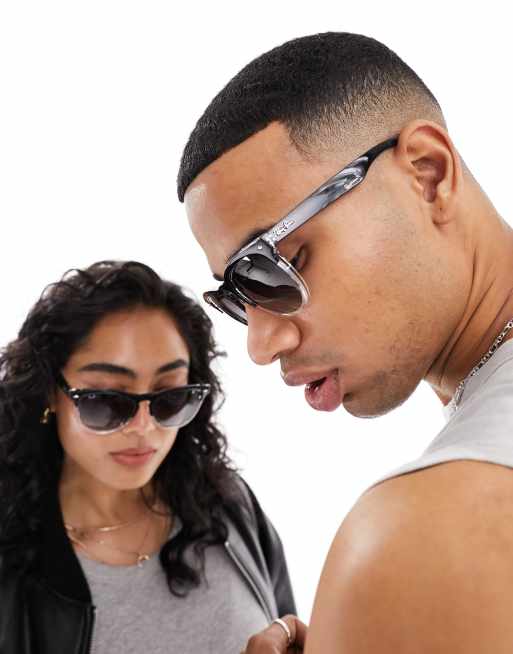 Ray-Ban – Iris – Wayfarer-Festival-Sonnenbrille in Schwarz und Transparent , 2 von 4