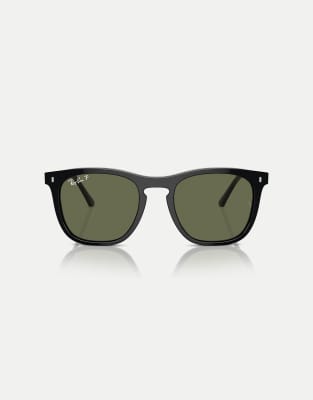 Ray-Ban - Rb2210 - Eckige, polarisierte Sonnenbrille in Schwarz mit grünen Gläsern