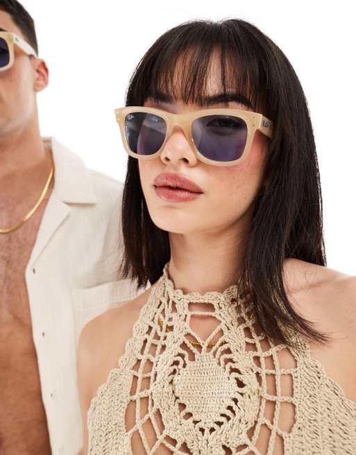 Ray Ban Reverse Wayfarer Sonnenbrille in CremeweiB Blau ASOS
