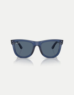Ray-Ban - Wayfarer - Eckige Sonnenbrille in transparentem Marineblau mit blauen Gläsern