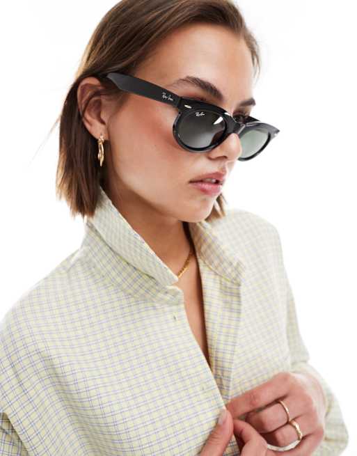 Ray-Ban wayfarer oval sunglasses in black, 3 of 4