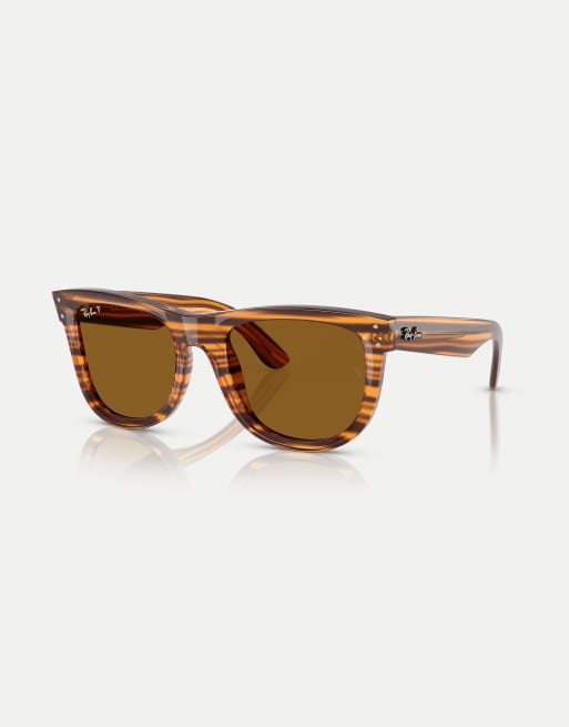 Ray-Ban Wayfarer  square polarised sunglasses with brown lens in striped havana, 3 of 3