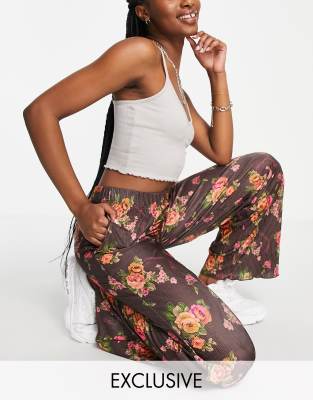 Прямые брюки  Asos Разноцветные плиссированные брюки прямого кроя с цветочным принтом COLLUSION-Разноцветный