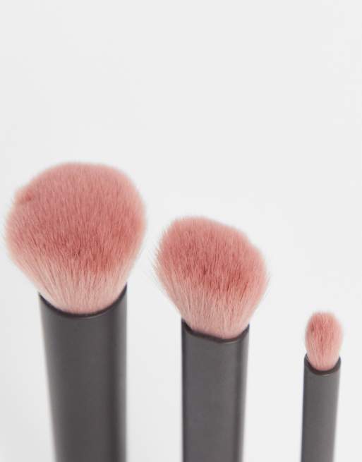 Real techniques easy deals as 1-2-3 foundation brush