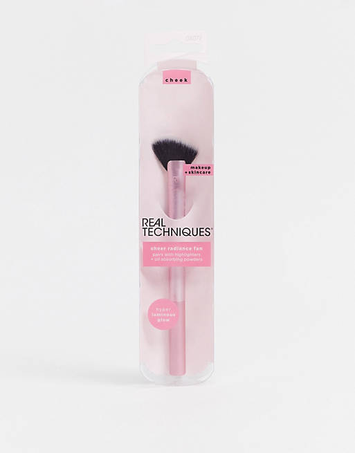 Real Techniques Sheer Radiance Fan Brush