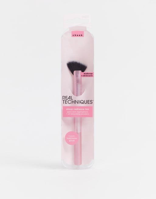 Real Techniques Sheer Radiance Fan Makeup Brush, Fan Head For Precisie  Highlighter and Powder Application, Soft Bristles, Pink Face Brush, 1 Count