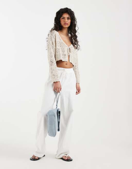 Rebeca beis con lazada delantera de croché de Only, 2 de 4