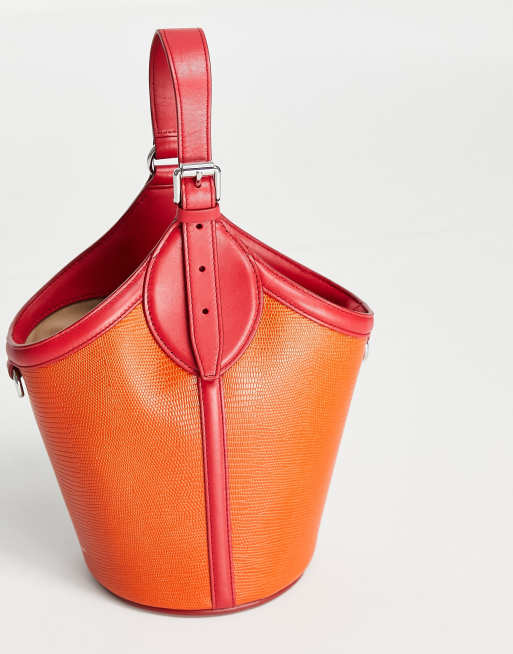 Top handle bucket outlet bag