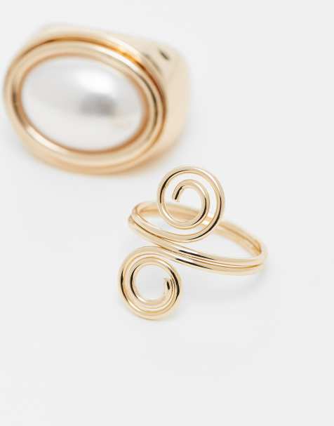 Reclaimed Vintage 2 pack swirl and pearl rings in gold - view 1