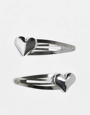 Reclaimed Vintage - 2er-Pack Haarspangen in Silber mit bauschigem Herz-Detail
